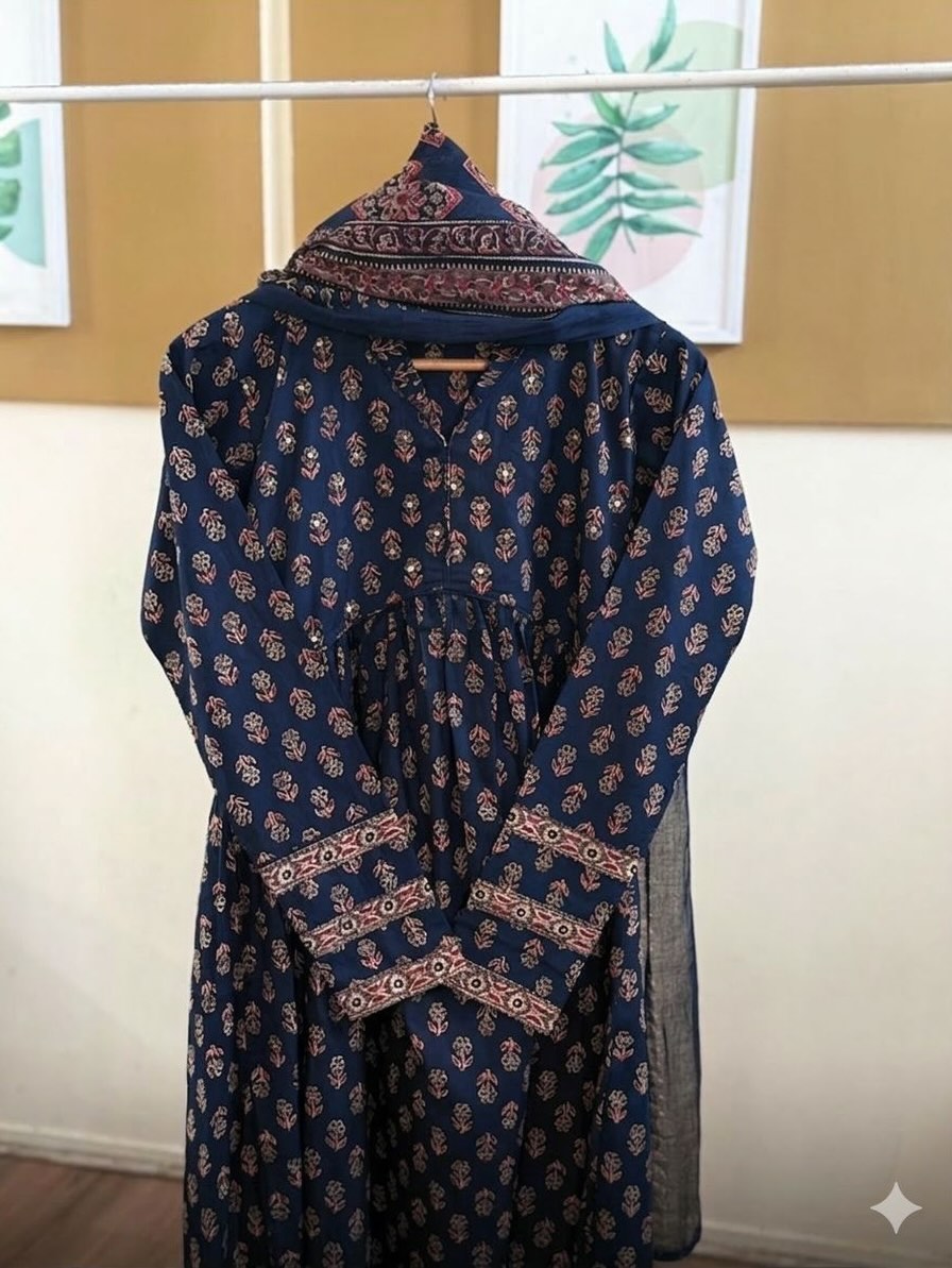 Azrak print cotton suit view 5