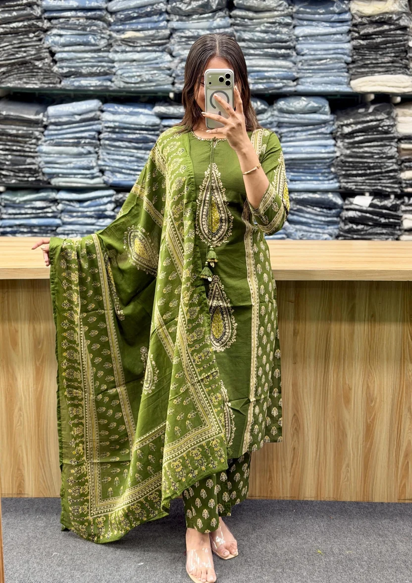 Kurti with pant dupatta